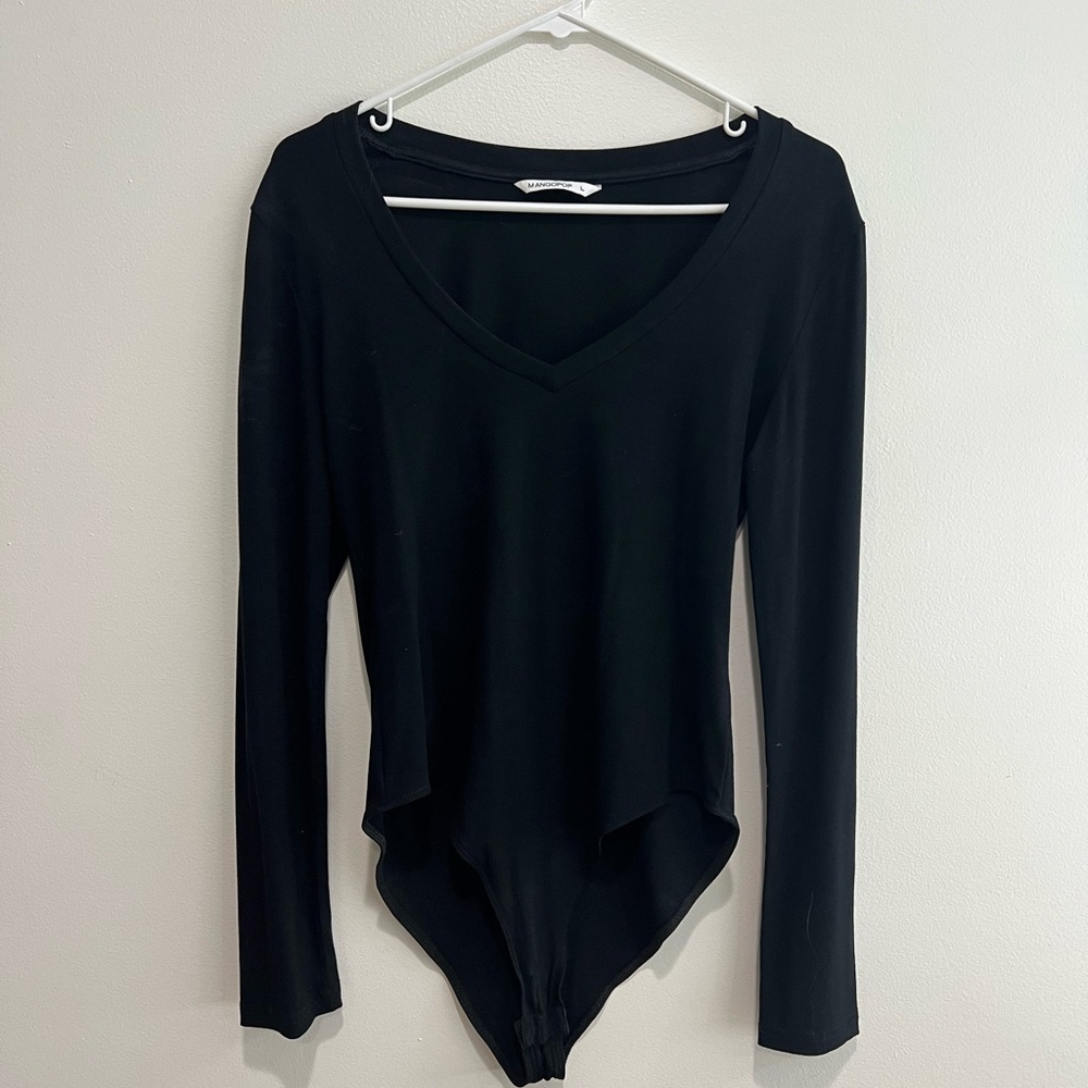 Elegant Black V-Neck Long Sleeve Bodysuit